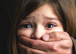 Πώς να προφυλάξουμε τα παιδιά μας από την απαγωγή: Οδηγίες από την ΕΛ.ΑΣ