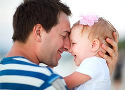 8 ατράνταχτες αποδείξεις ότι το παιδί σας έχει τον καλύτερο μπαμπά του κόσμου