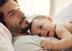 Η συμμετοχή του μπαμπά στη φροντίδα του μωρού δυναμώνει την οικογένεια