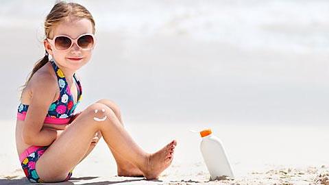 Τα καλύτερα αντηλιακά για παιδιά