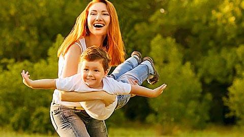 14 συνήθειες ευτυχισμένων μαμάδων