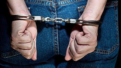 Μητέρα σκότωσε το μωρό της και το έβαλε στο ψυγείο