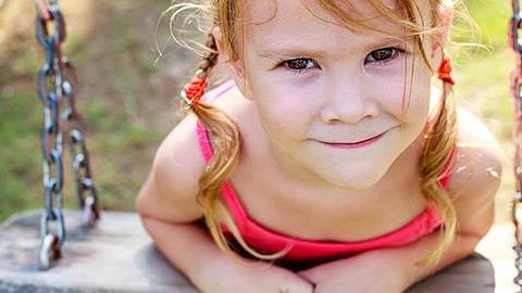 Φτιάξτε μία παιδική χαρά στον κήπο σας!