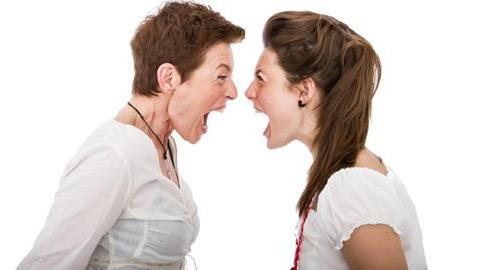 11 ατάκες μαμάδων που σας εξοργίζουν