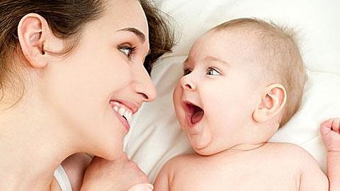 11 τρόποι για να ενισχύσετε την ανάπτυξη του μωρού σας τον πρώτο χρόνο