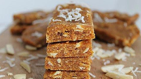 10 νόστιμα σπιτικά σνακ για το σχολείο