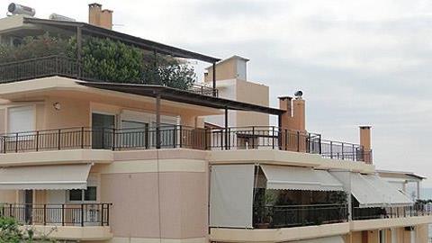 Παιδί 10 ετών έπεσε από τον 8ο όροφο πολυκατοικίας