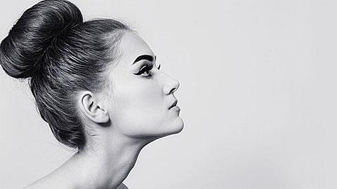 Πώς να χρησιμοποιείτε σωστά το υγρό eyeliner