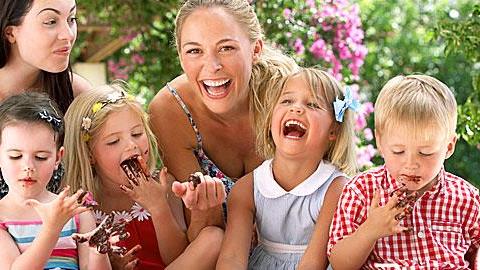 Φιλίες μεταξύ μαμάδων: Συμβουλές για καλύτερες σχέσεις