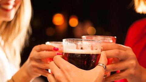 Φαγητό και κοκτέιλ σε 5 στιλάτα και οικονομικά εστιατόρια