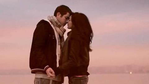 Δείτε το υπέροχο βίντεο και... μη χάνετε άλλο χρόνο από τη ζωή σας!