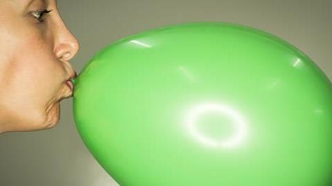 Φούσκωμα στην κοιλιά: Τι φταίει και πώς να το αντιμετωπίσετε