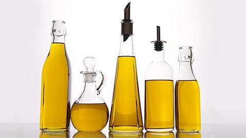 Ελαιόλαδο: 20 χρήσεις -εκτός κουζίνας- που δεν έχετε φανταστεί!