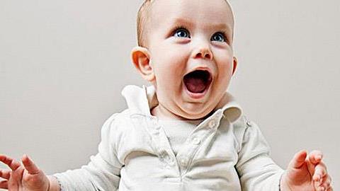 Μωρό και ομιλία: Βοηθήστε το να τα πει πιο γρήγορα!