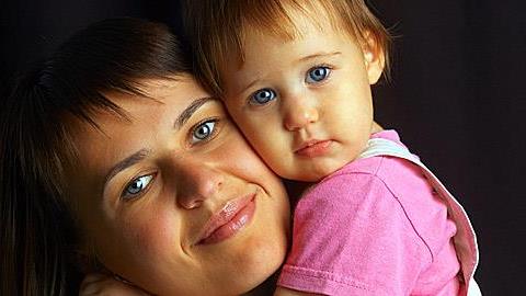 Single μαμά: Με τον έναν ή τον άλλον τρόπο… γίνεται