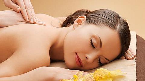 Μασάζ: 6 διευθύνσεις για χαλάρωση και ευεξία