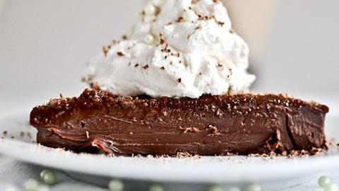 Συνταγές για τα πιο λαχταριστά και εύκολα υγρά κέικ!