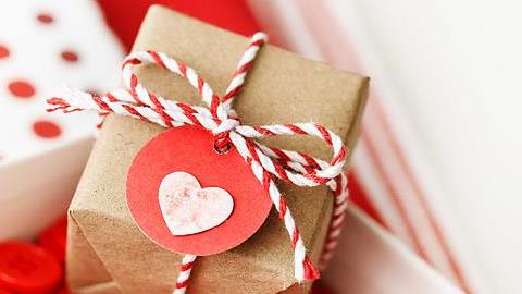 Δώρα Βαλεντίνου για τους αγαπημένους σας έως 50 ευρώ