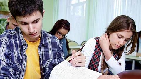 Πανελλαδικές 2014: Τα δικαιολογητικά των αιτήσεων και οι σχολές εκτός Μηχανογραφικού