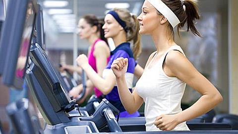 Όργανα γυμναστηρίου: Συμβουλές για αποτελεσματική άσκηση χωρίς τραυματισμούς