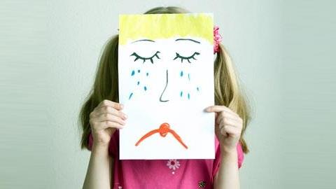 Η κρίση χτυπά τα παιδιά