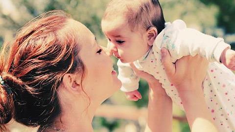 Να αποκτά κανείς παιδιά ή όχι;: Μια μαμά απαντά με το χέρι στην καρδιά