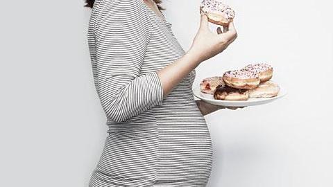 Εναλλακτικά υγιεινά σνακ για τις ...λιγούρες της εγκυμοσύνης!