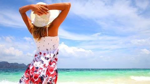 6 αέρινα φορέματα έως 40€