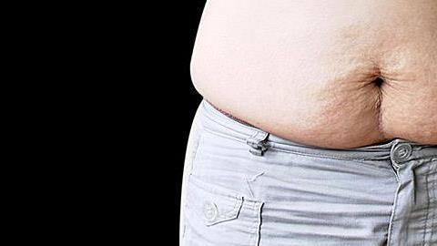 10 γενναίες μαμάδες δείχνουν την κοιλιά τους μετά τον τοκετό!