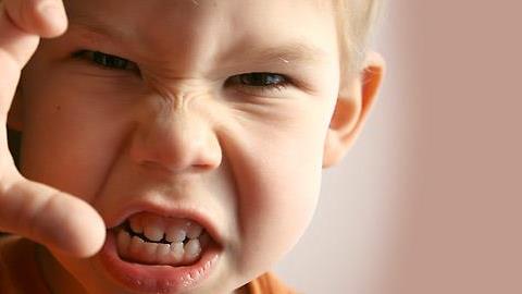 Μία μαμά -με χιούμορ- απαριθμεί τους 100 λόγους για να μην κάνει κάποιος παιδί 