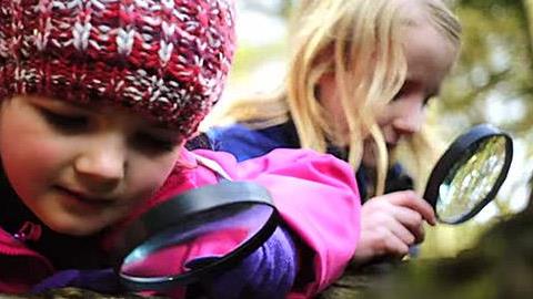 Οδική ασφάλεια παιδιών: Το βίντεο που θα σας κόψει την ανάσα!