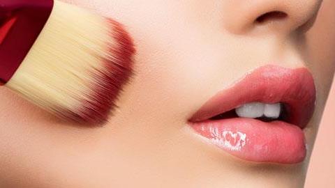 Πώς να βάφεστε σωστά για να γοητεύετε τους άνδρες!
