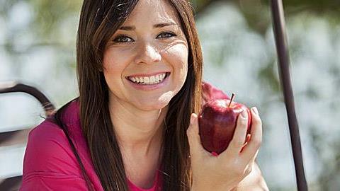 Πώς να χάσω λίπος το καλοκαίρι: 3 τροφές και 3 ασκήσεις που κάνουν θαύματα!