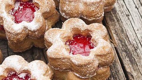 5 φανταστικές συνταγές για τα πιο τραγανά κουλουράκια!