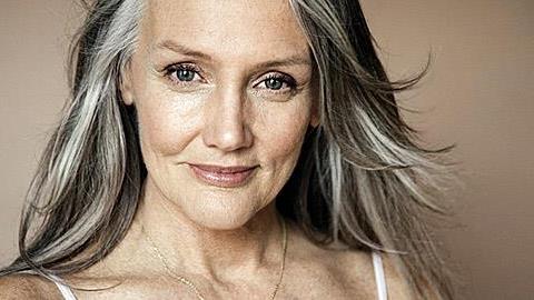 Μια γυναίκα εξομολογείται: Πώς αγάπησα το σώμα μου στα 60