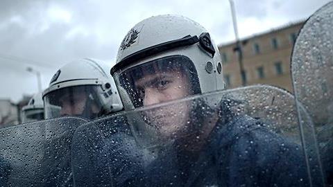 4 χρόνια Μνημόνιο στην Ελλάδα: Φωτογραφίες που γράφουν μαύρη ιστορία