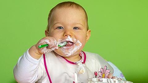 Τι γιαούρτι να δίνω στο μωρό μου;