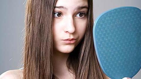 Πρώιμη ήβη στα κορίτσια: Είναι ανησυχητικό;