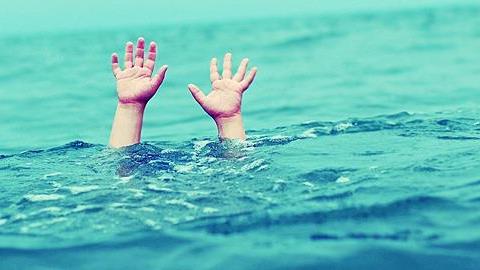 Ο πνιγμός δε μοιάζει πάντα με πνιγμό