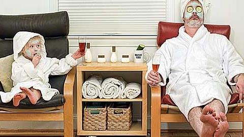 Οι ρόλοι των σημερινών μπαμπάδων σε 21 απίθανες φωτογραφίες