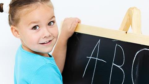 Πότε να ξεκινήσει το παιδί ξένες γλώσσες