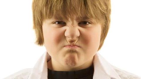 Παιδικά τικ: Aιτίες και τρόποι αντιμετώπισης