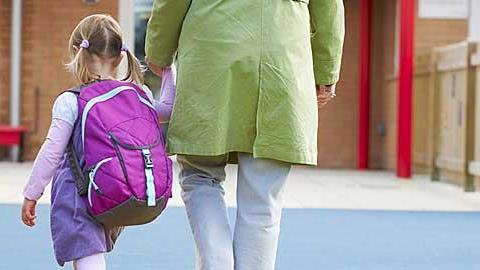 10 λόγοι που οι γονείς μισούν το σχολείο όσο και τα παιδιά