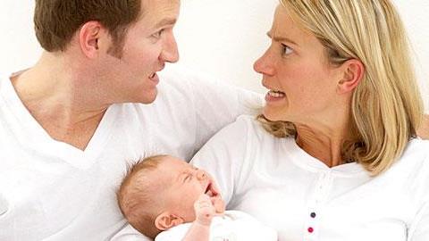 Γιατί τσακώνονται συνήθως οι νέοι γονείς;