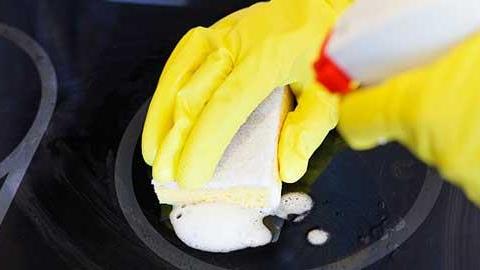 Πώς να καθαρίσετε σωστά την κεραμική εστία