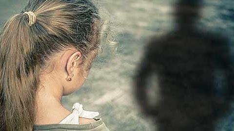 Πώς να προστατέψετε τα παιδιά σας από τους επιτήδειους