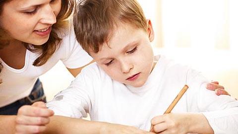 Πώς να βοηθήσετε το παιδί στην ορθογραφία