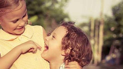 Γιατί είναι τόσο σημαντικό να έχουν τα παιδιά αδέλφια