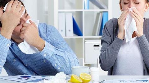 Τι να προσέξετε στη δουλειά την περίοδο των ιώσεων