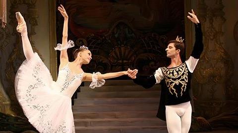 Η «Σταχτοπούτα» για 15 μοναδικές παραστάσεις στο Μέγαρο Μουσικής